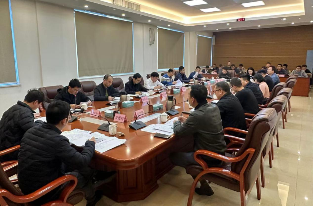 嚴管建筑垃圾處置   維護城市環(huán)境秩序